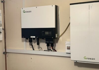 Solcelleanlæg med batteribank